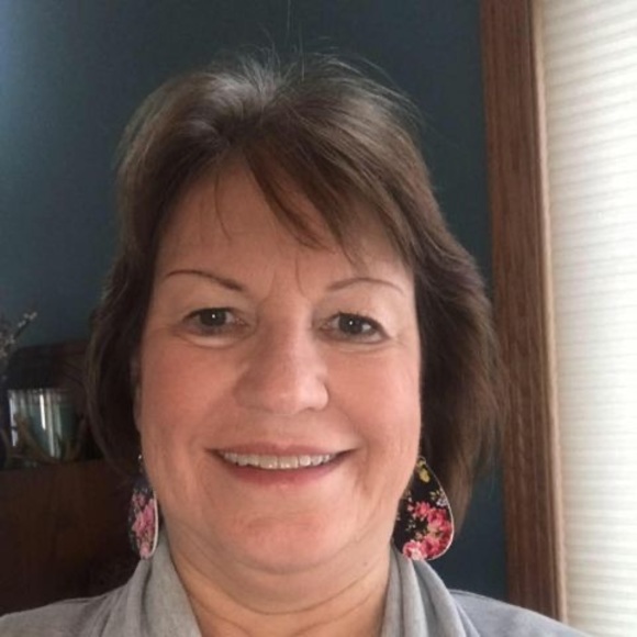 Meet your Posher, Tammy - Picture 1 of 1